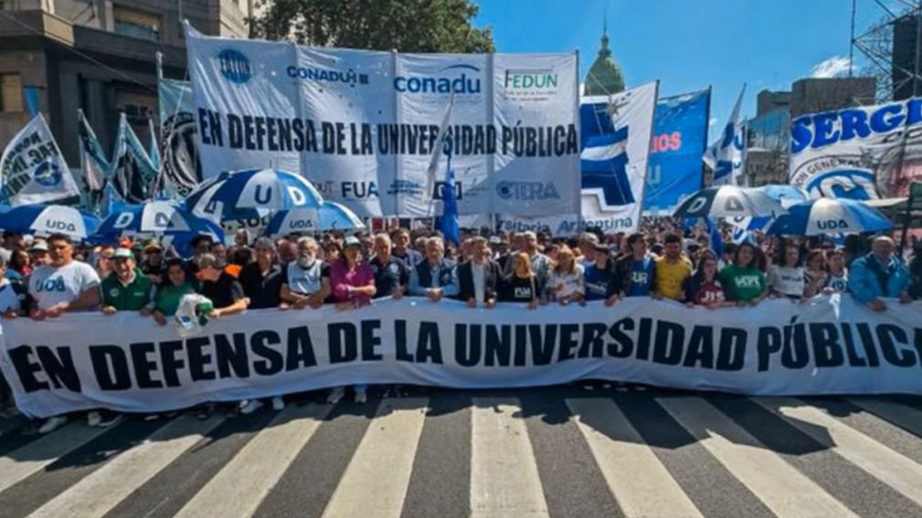 Rige un paro universitario de cinco días en reclamo por financiamiento y salarios